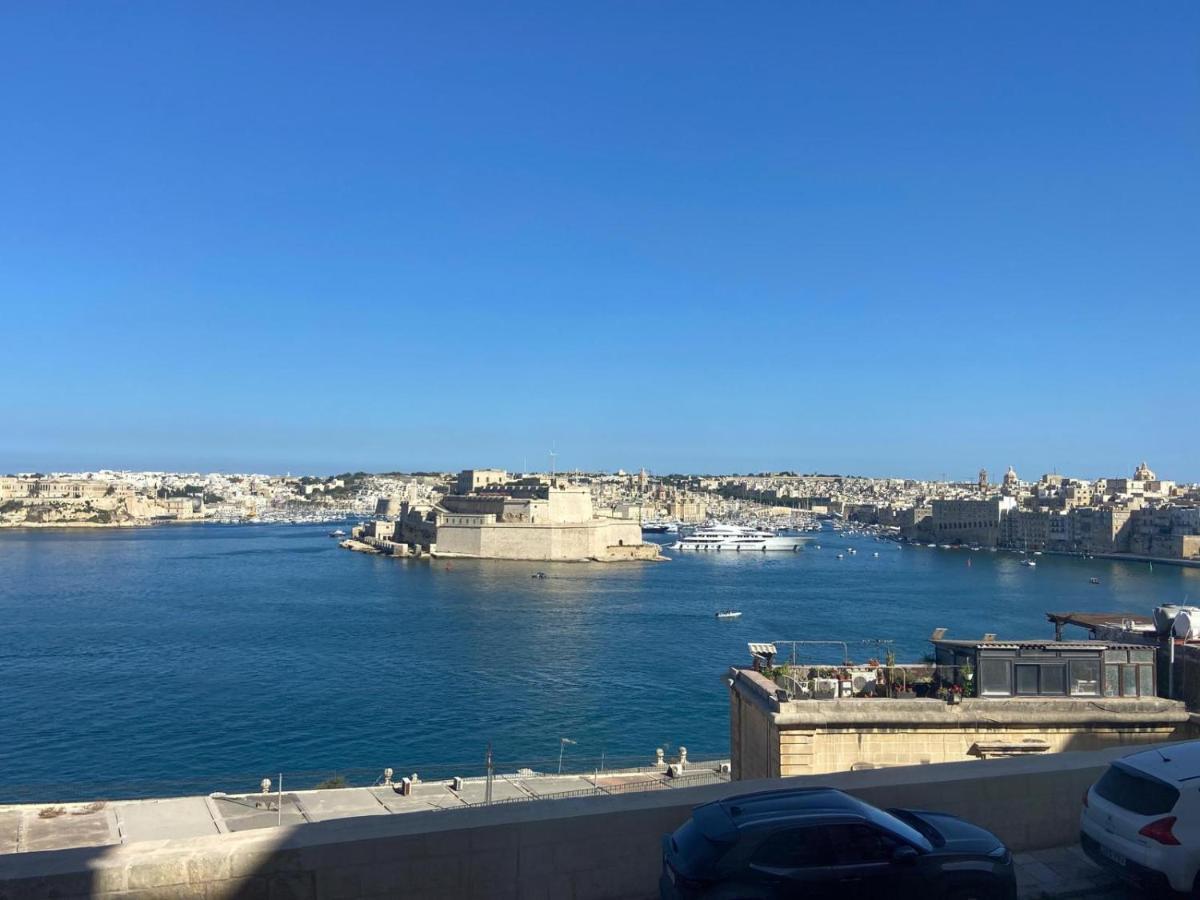 Valletta Seaview Townhouse ภายนอก รูปภาพ