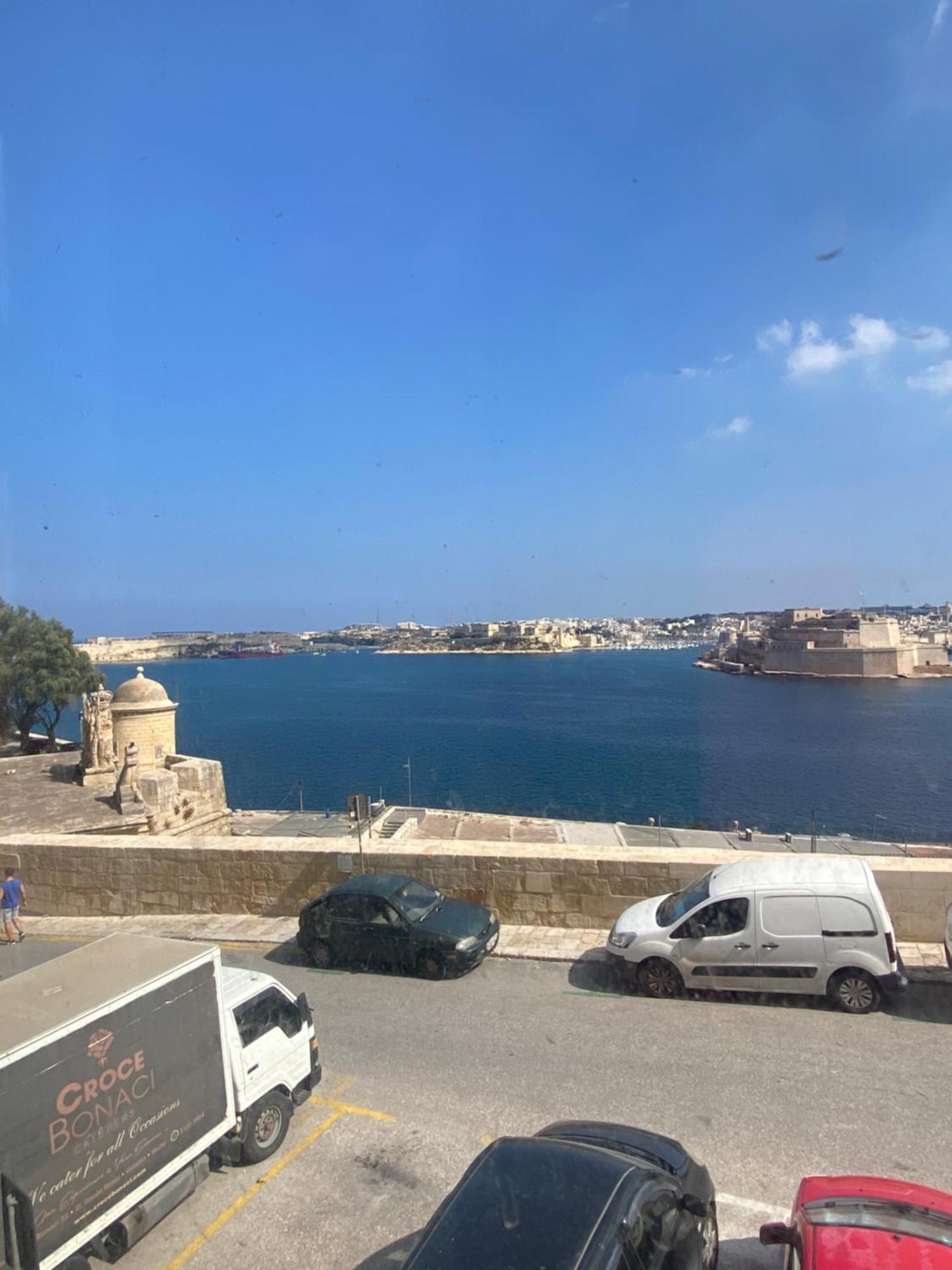 Valletta Seaview Townhouse ภายนอก รูปภาพ